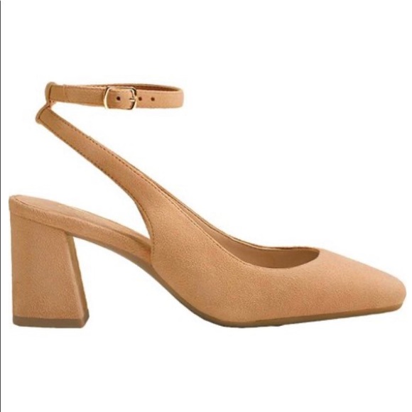 New Aerosoles Nude Block Heels - Picture 1 of 6